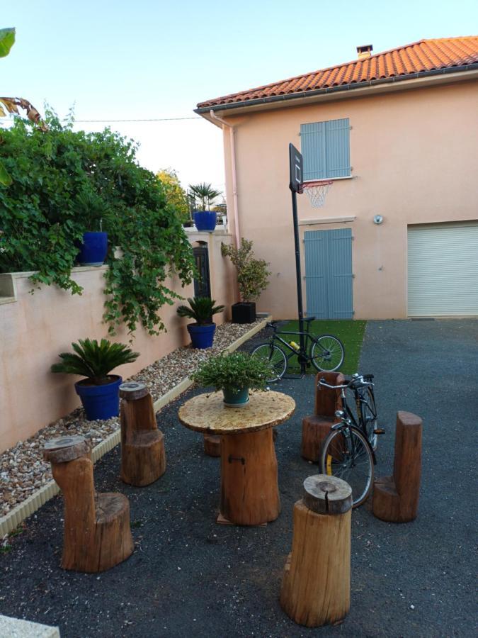 Appartamento Martine Rouffignac Saint-Cernin Esterno foto
