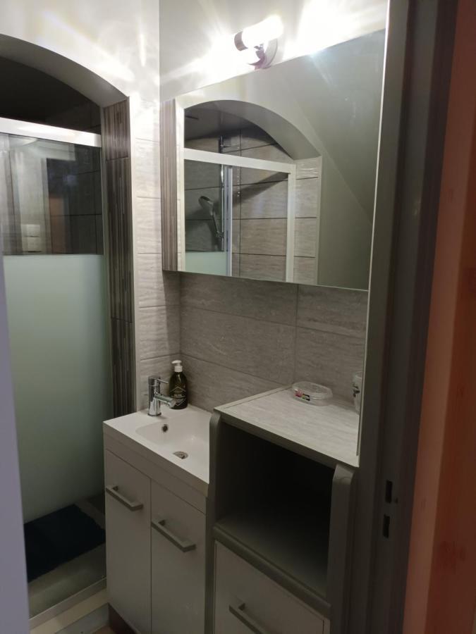 Appartamento Martine Rouffignac Saint-Cernin Esterno foto
